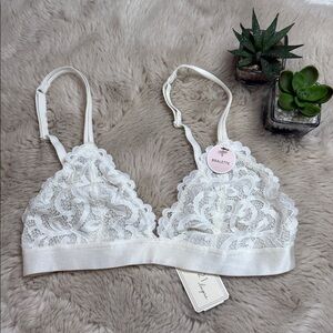 NWT Forever 21 Bralette Cream Lace Small